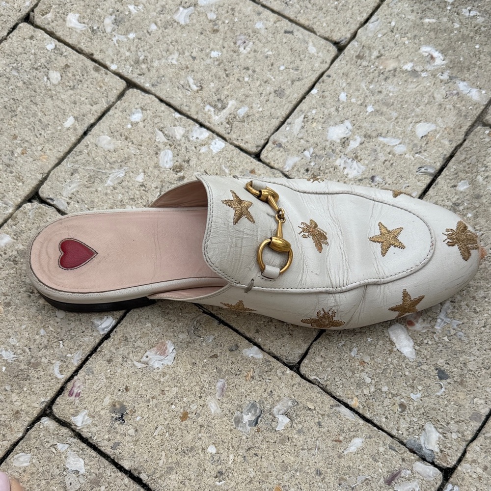 Gucci Cream Mules with Gold Star Accents - Picture 2 of 7